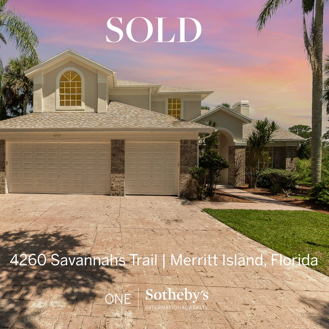 SOLD | $505,000 ✨
Only the BEST of FLORIDA Golf Course living...Beautifully updated 4 BED 3 BTH WATERFRONT located along the Space Coast. The new owners will also get to enjoy the Clubhouse & Neighborhood Restaurant! Fantastic proximity to Orlando & NASA. #spacex #onesir
