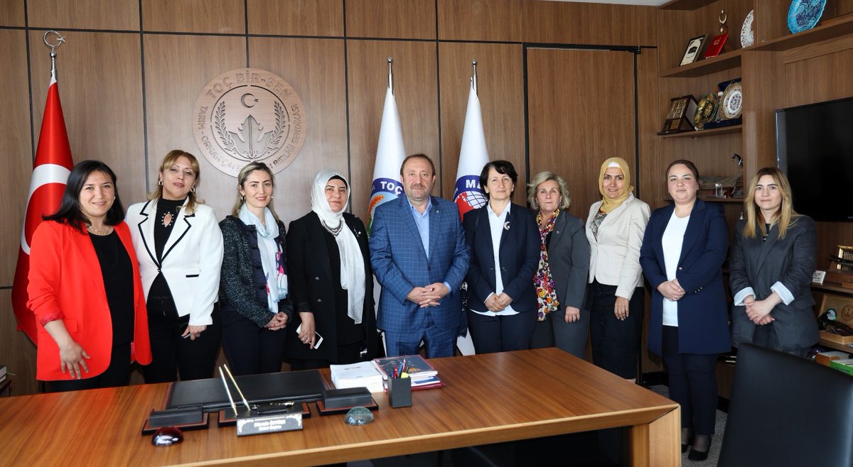 Genel Merkez Kadınlar Komisyonu Başkanımız Emine Akgün ve Komisyon üyelerimize ziyaretleri dolayısıyla teşekkür ediyoruz.