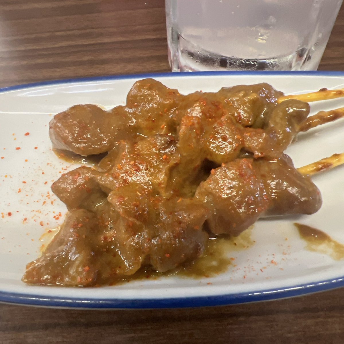 Senbero_Reds2's tweet photo. 大阪の「いこい」
チューハイ、どて焼き、スルメの天ぷら　最高　
阪急中津 https://t.co/qOvvKzjh6h