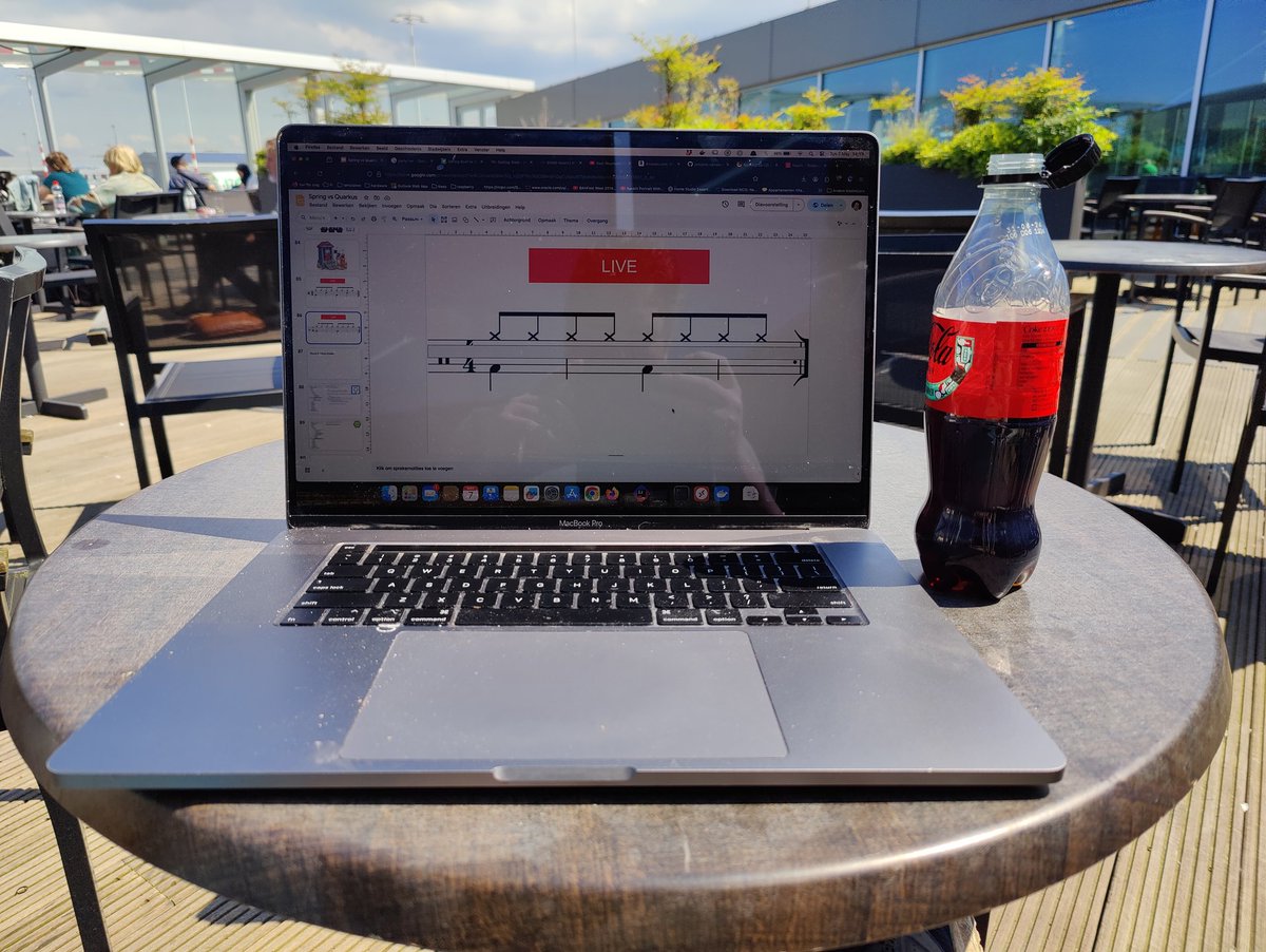 On my way to #devoxxuk have to wait a bit for the plane. So updating slides for tomorrow... Hope to see you there at 12.00 devoxx.co.uk/talk/?id=25738