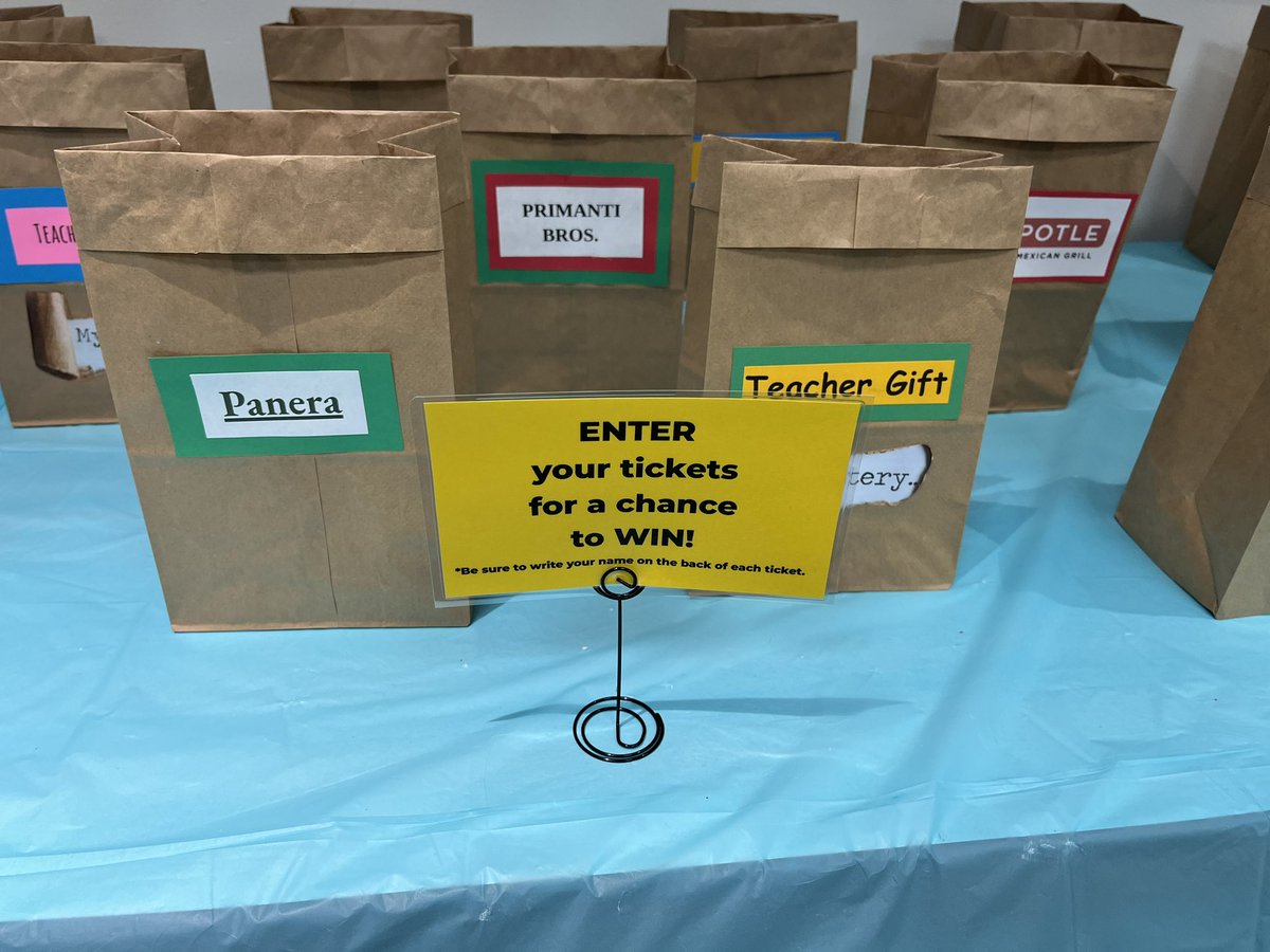 Happy Teacher Appreciation Week to all of our amazing teachers! TY to the DEW PTA for providing great treats all week long!