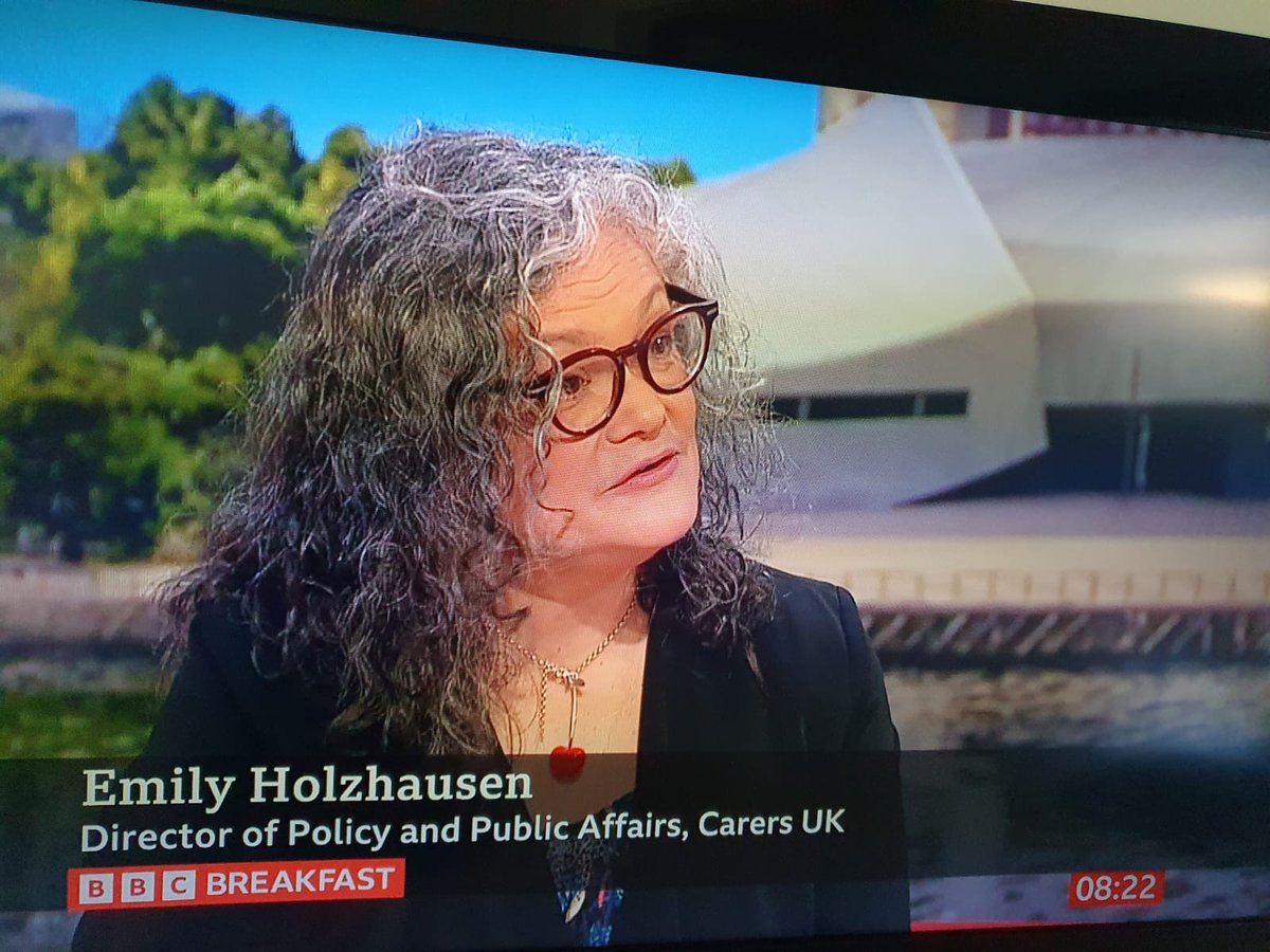 Our Director of Policy and Public affairs, @HolzhausenEmily was on BBC Breakfast sharing why more support is needed for unpaid carers. Thank you to Lindsay Burrows for sharing her story and highlighting the daily juggle unpaid carers are managing. go.carersuk.org/3UxbRqB?utm_so…