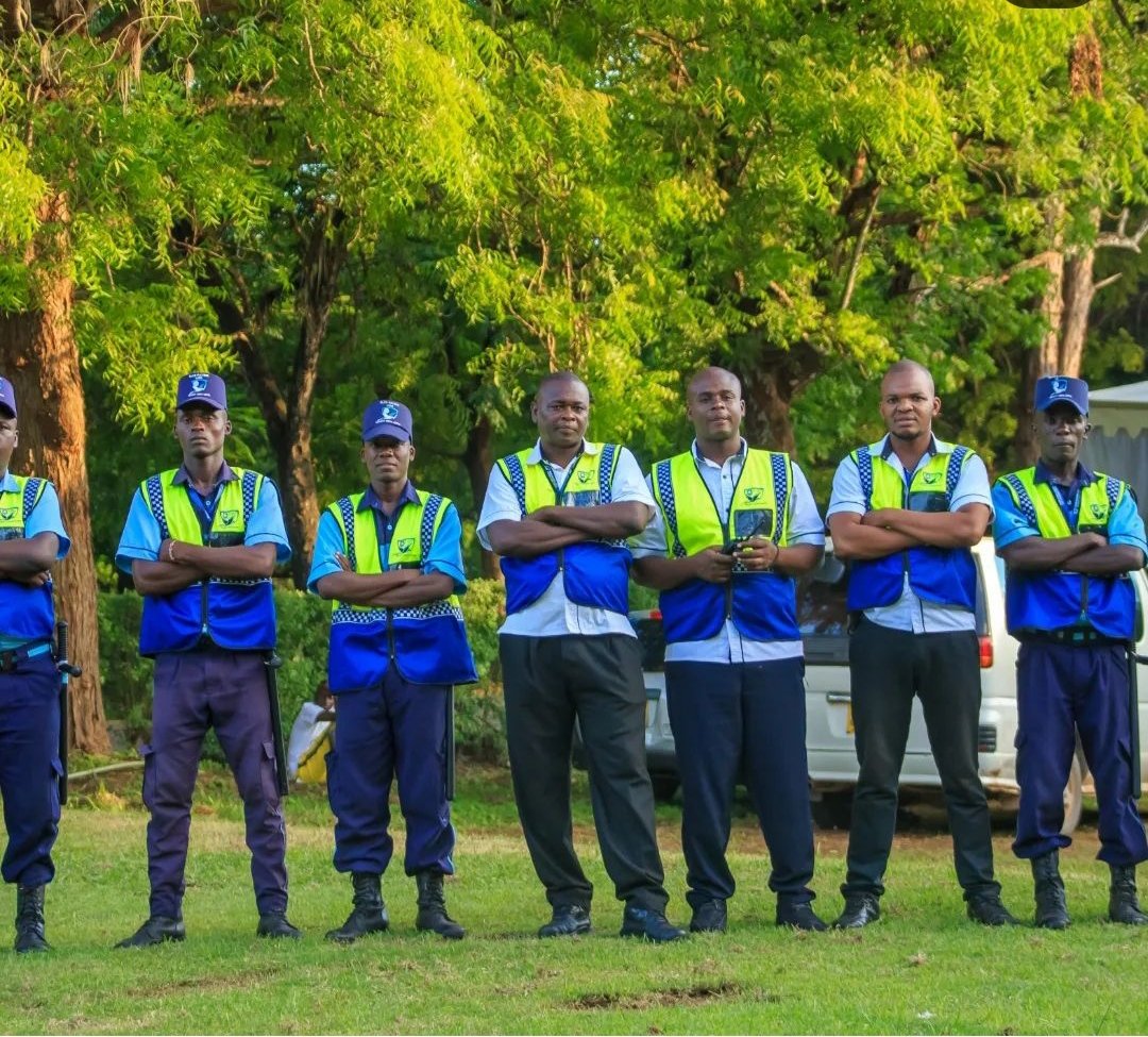 blueravenssec's tweet photo. When you see us, know we carry safety # BlueRavensecurity #cctv  #security #securitykenya https://t.co/WQtYULCUxl