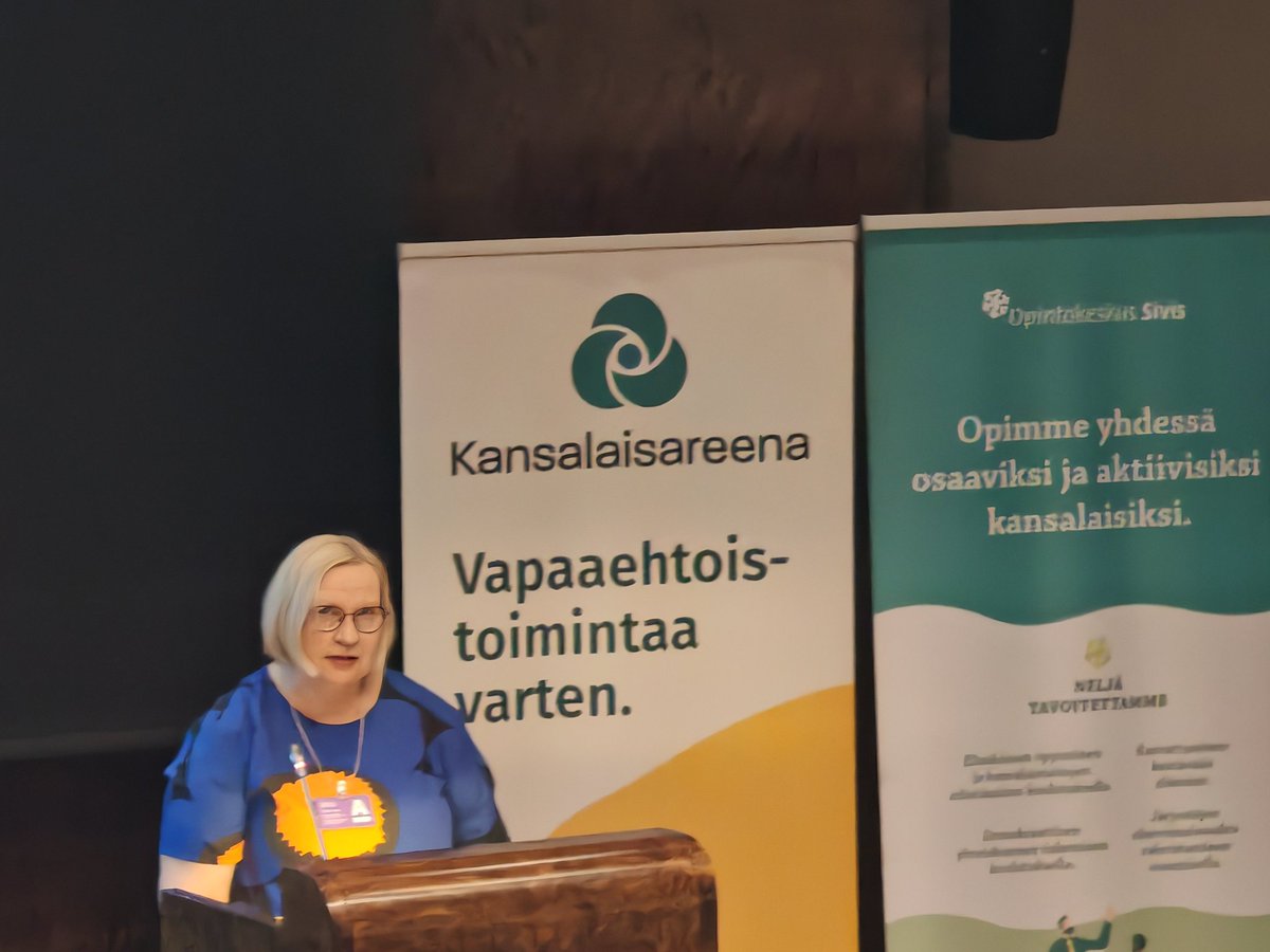 "Vapaaehtoistoiminta lisää koko yhteiskunnan hyvinvointia", toteaa <a href="/Kansalaisareena/">Kansalaisareena ry</a> toiminnanjohtaja Anne Portén Vapaaehtoistoiminta Suomessa 2024 -tutkimuksen julkistamistilaisuudessa: kansalaisareena.fi/tuore-vapaaeht… #vapaaehtoistoiminta #vapaaehtoistyö