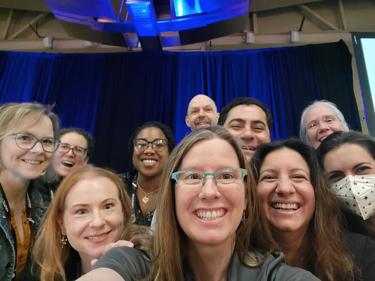 Feeling so lucky to be surrounded (literally!) by some of the most brilliant planetary scientists I know!!! Go #Dragonfly and thanks to #AbSciCon24 for bringing us together!!!