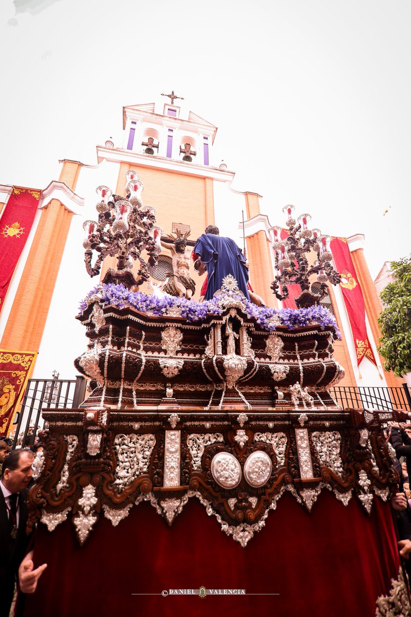 Martes, esencia en el Cerro. ♥️ @DoloresdelCerro #TDSCofrade #Sevilla