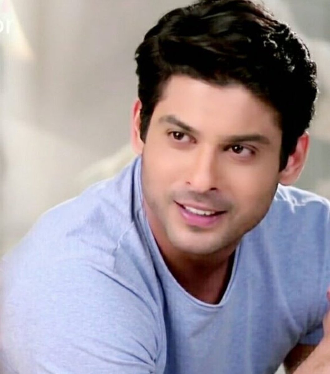 ..........ACTIVITY TIME............ 🛎 HASHTAG BOOSTER 🛎 LET'S BOOST OUR KING 👉#SidharthShukla's👈 HASHTAG