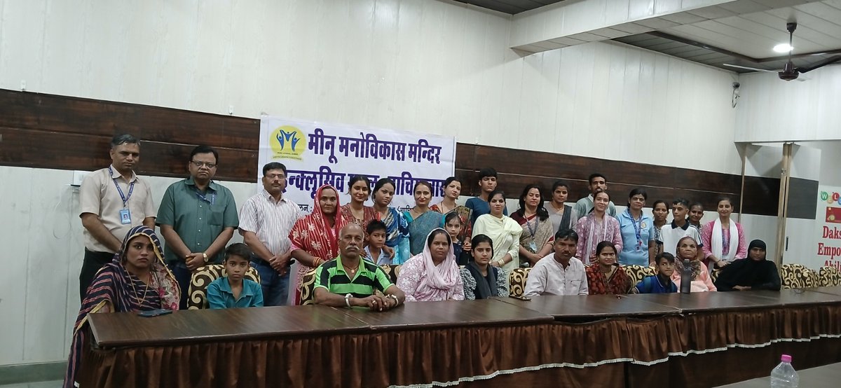 On May 7, 2024, Minu School, Ajmer hosted a fantastic Training Session on 'Understand your Child'. Organized by Rajasthan Mahila Kalyan Mandal, Chachiyawas, in collaboration with Central University of Rajasthan, Ajmer. 📷 #UnderstandYourChild #MinuSchool