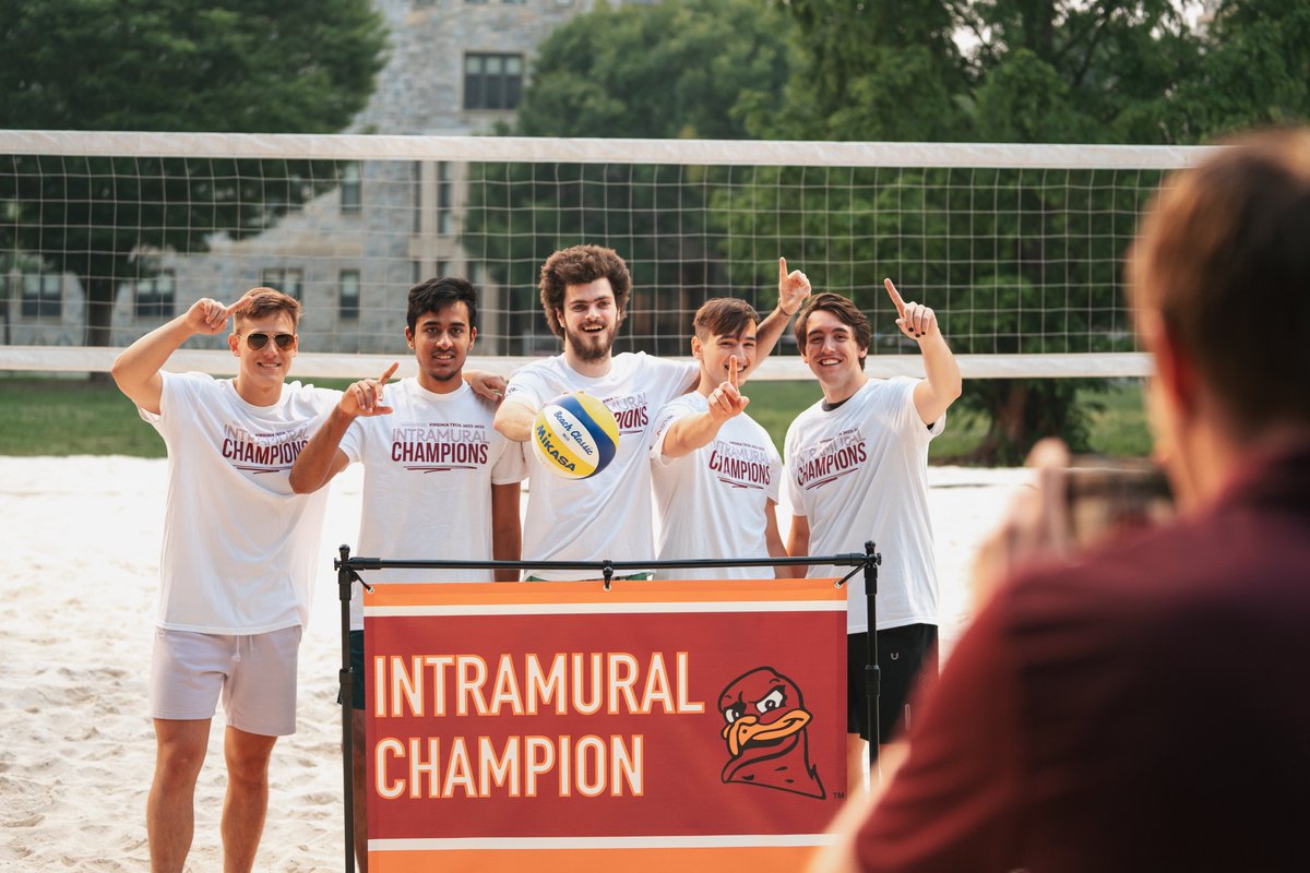 @StudentsAtVT ☀️Around for summer? 4v4 sand volleyball registration is open! t.ly/4XZcc