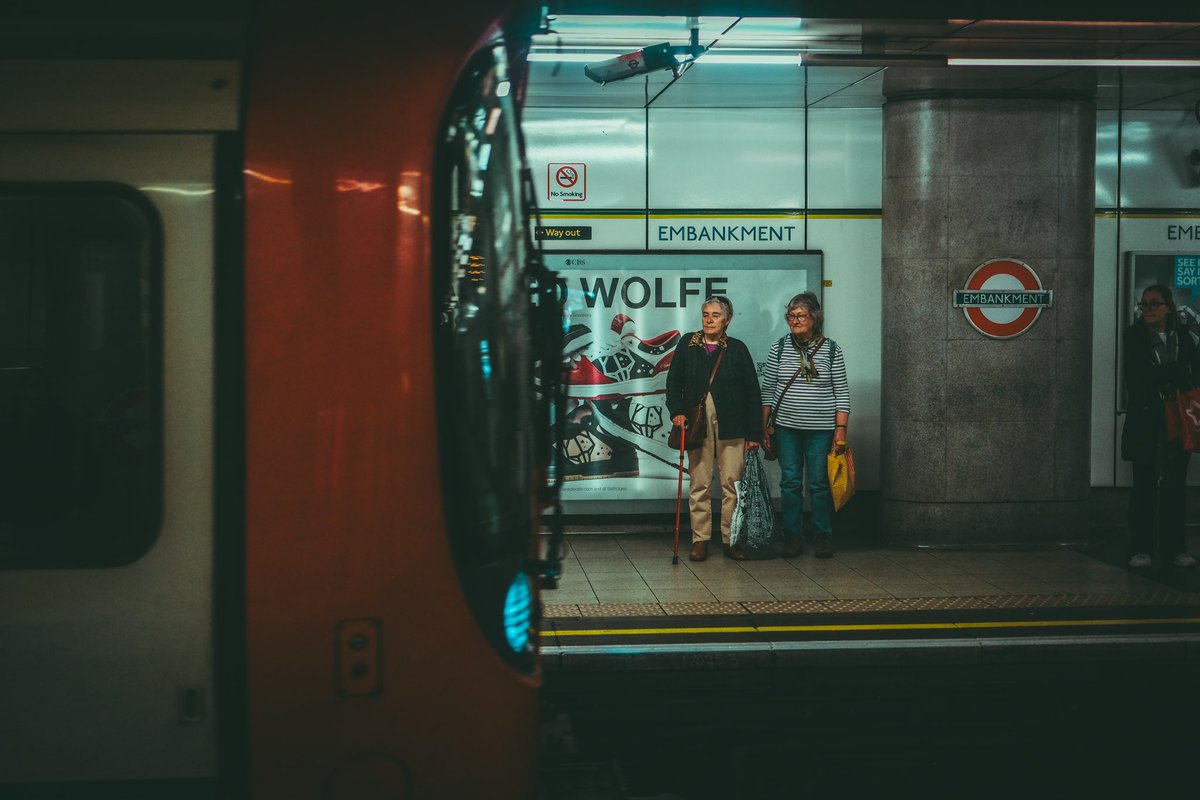 “Going Underground” series …. #streetphotography #photographylovers #londonstreetphotography #photooftheday