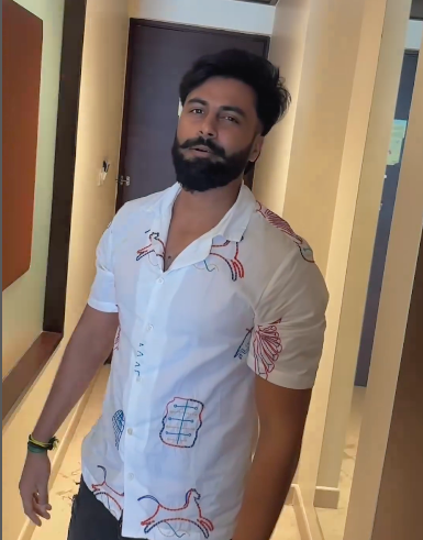 brb gonna kidnap this man 🥷🏼💞 #HBDAshwinKumar