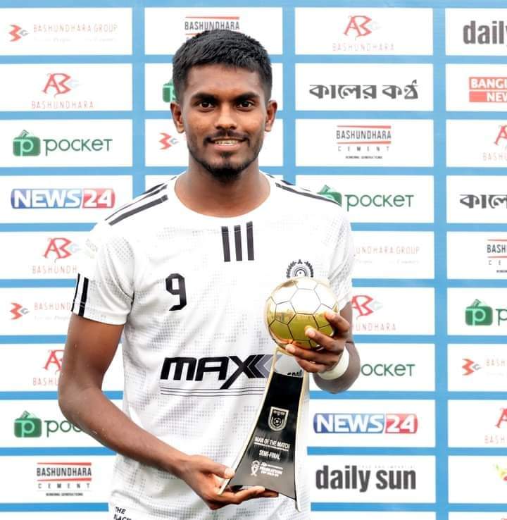 How long Shahriar Emon has to wait for National Team Debut? Proving himself in every match and winning POTM awards frequently. But just because he does not wear a 'RED' or 'SKY-BLUE' jersey, he is not suitable NT? Pathetic System 😣