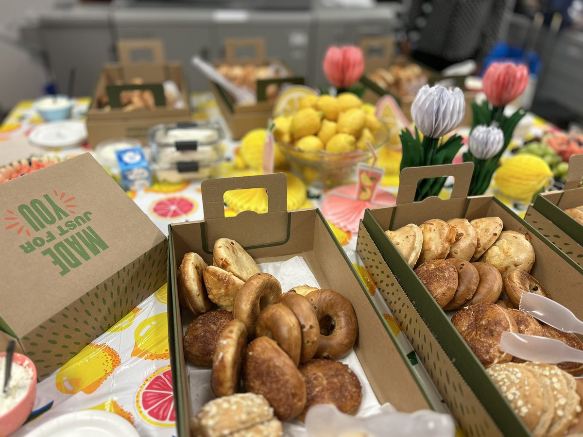 RESRocketsKaty's tweet photo. Thank you to @BrazosValleySch for providing our staff with breakfast from @panerabread for #TeacherAppreciationWeek!😋
#RhoadsRockets🚀 https://t.co/JikTKWlhEb