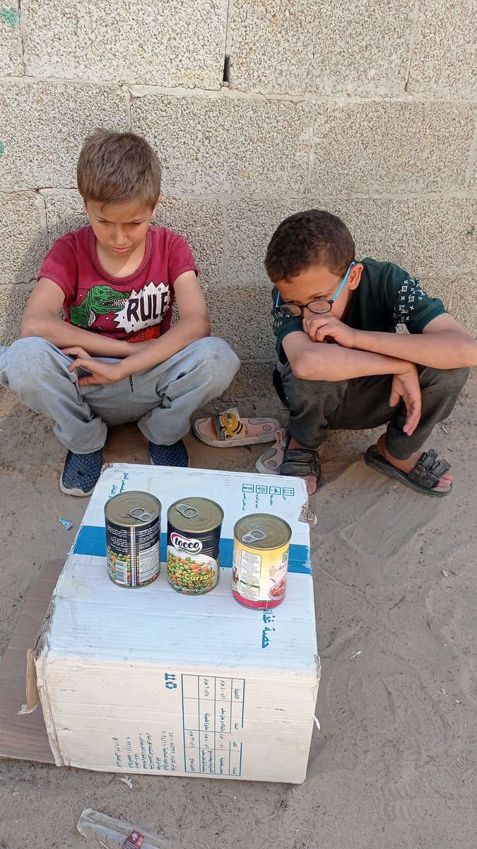 My nephews are selling the aid that comes to us on a stall that does not bring $10. Unfortunately, no one buys from them and they do not bring a single dollar Instead of being in their schools, help them via link gofund.me/1358c9b4 Donate&share🙏