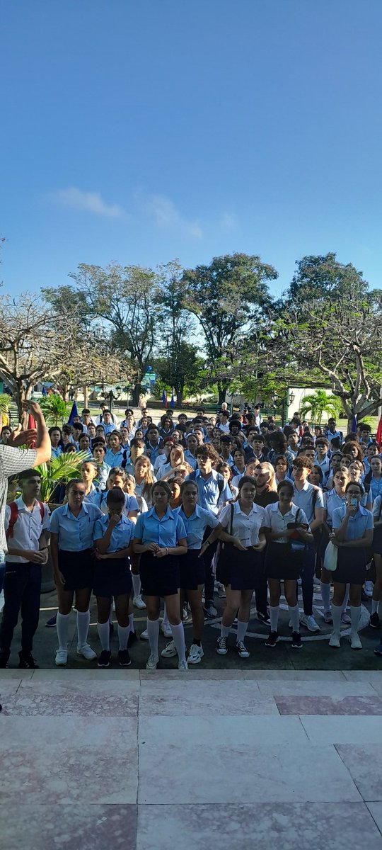 ¡Hoy comienzan los exámenes de ingreso a la educación superior! Le deseamos éxitos a todos los estudiantes de duodécimo grado de #SanctiSpíritusEnMarcha que hoy realizarán el exámen de Matemática. #UniversidadCubana #TransformamosParaElDesarrollo