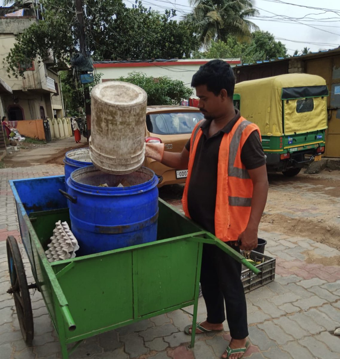 Door-to-door waste collection and awareness campaigns on segregated waste disposal are in full swing.Keep up the effort, and let's make Bhubaneswar cleaner and greener. #WasteManagement #BhubaneswarFirst