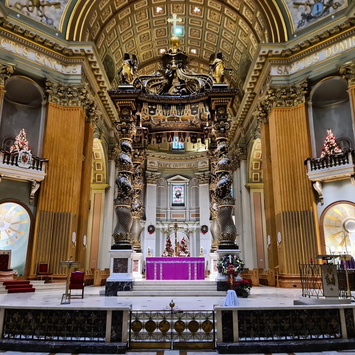 BLOG LINK: cliffy-goes-travelling.blogspot.com/2024/05/can-ma…

#Mary #Cathedral in #Montreal, #Quebec, #Canada!

#Catholic #church #travelpic #travelphotography #golocal #natgeo #natgeotravel #passporttravel #placestogo #journey #holiday #vacation #wanderlust #trip #travel #blog #travelblog #travelblogger