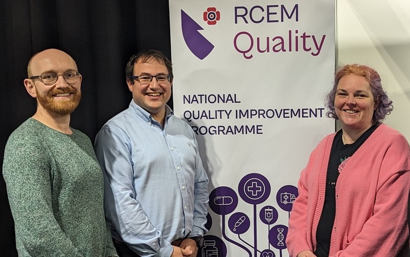 ✍️ Enter our QIP Competition! 🌐Info: rcem.ac.uk/rcem-quality-i… 🥇Be as happy as @Mikhail_VellaB (📷 pictured middle) was after a win with @cp_humphries & Isabella Richmond-Hewlett last year. QI Committee Co-Chairs (📷L:@KirkwoodDW & R: @FiMcD3) revealed the win at #RCEMasc.