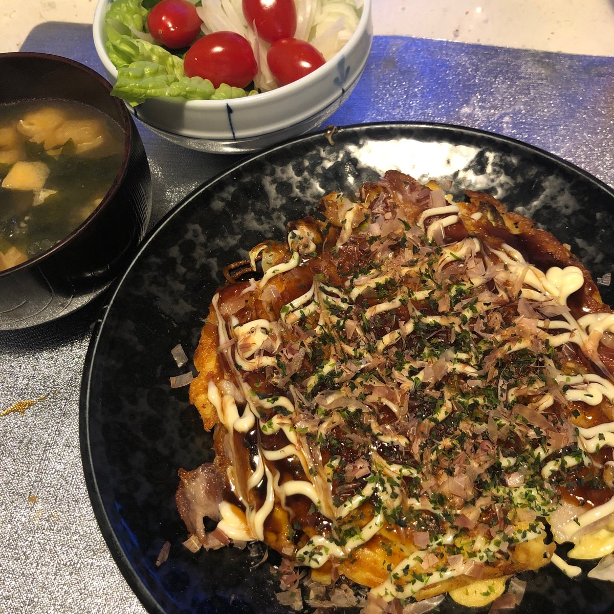 お好み焼き・サラダ・味噌汁
#okonomiyaki #sidesalad #misosoup