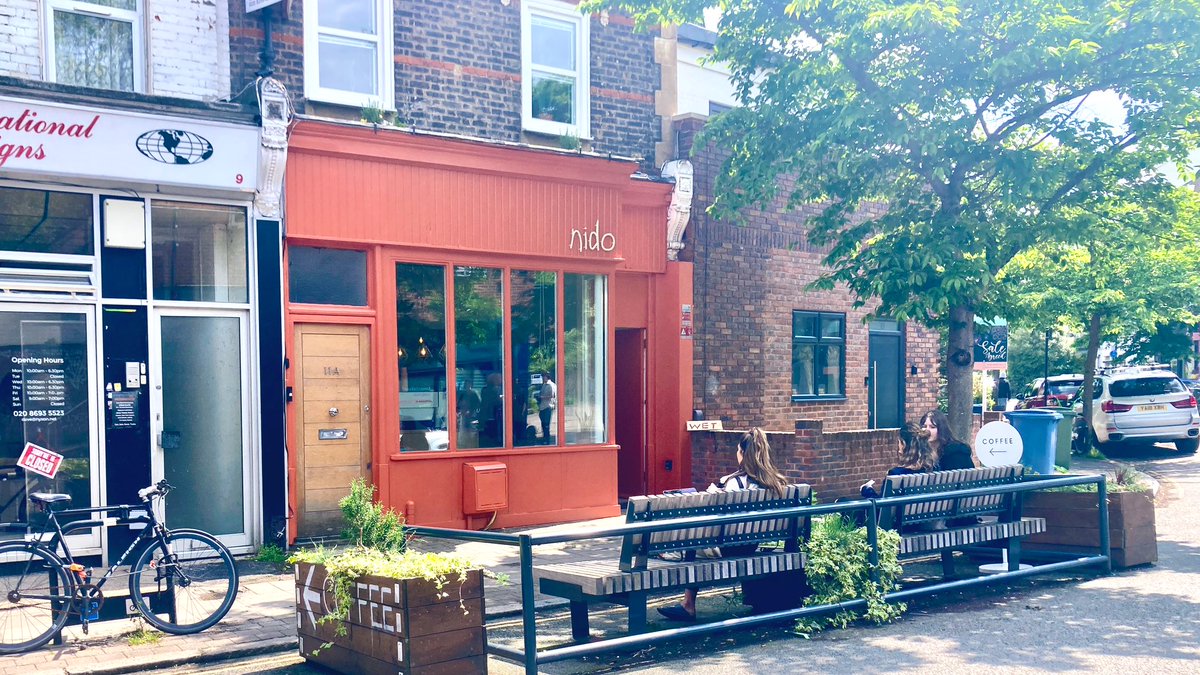 The coffee shop on Melbourne Grove has new management and a new name. Welcome ‘Nido’, we love the orange paint job! Follow via instagram.com/nidodulwich?ig… #SE22 #LondonParklet #Parklet