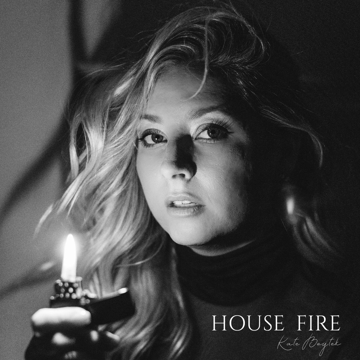 Have y’all streamed HOUSE FIRE yet??
Out Now - Link in Bio 🖤

#NewMusic