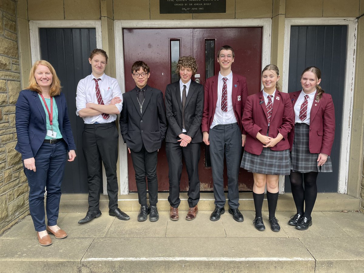 Wishing our brilliant exam classes the very best of wishes as they head on to study leave! 🌟 🎵