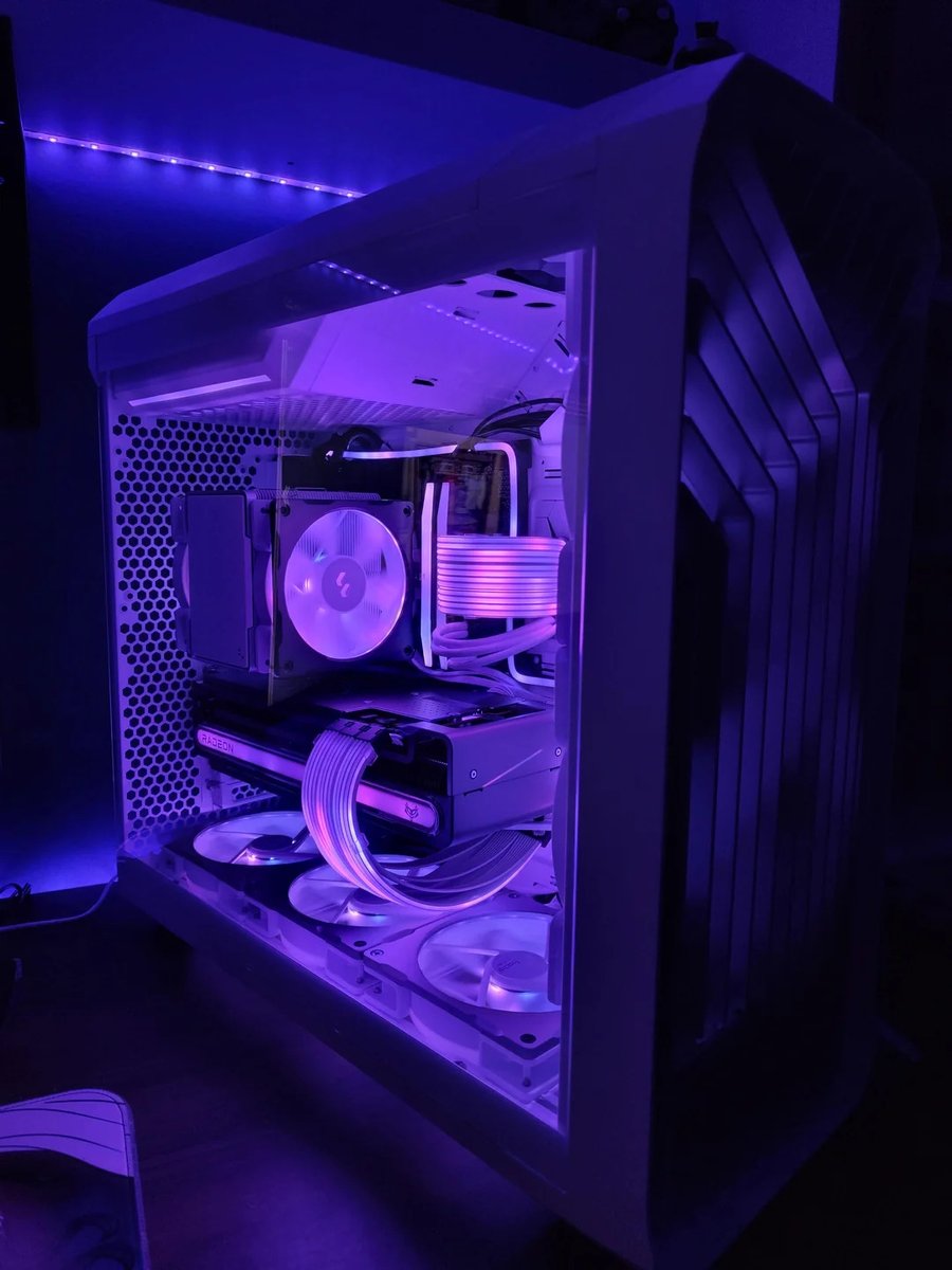Getting a calming purple vibe in this build by u/Vhirsion with our dynamic SAPPHIRE NITRO+ AMD Radeon RX 7900 XTX Vapor-X 24GB . . #RX7900XTX #gamingsetup #SAPPHIREnation #AMD #Radeon #gamingcommunity