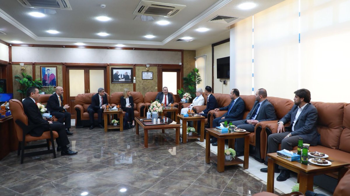 Our Head of School, Professor Donna Fitzsimons along with Director of Internationalization , Professor Christine Brown Wilson and Yi Feng, Head of Academic Partnerships at Queen's University, recently visited the College of Nursing at Zarqa University in Amman, Jordan.