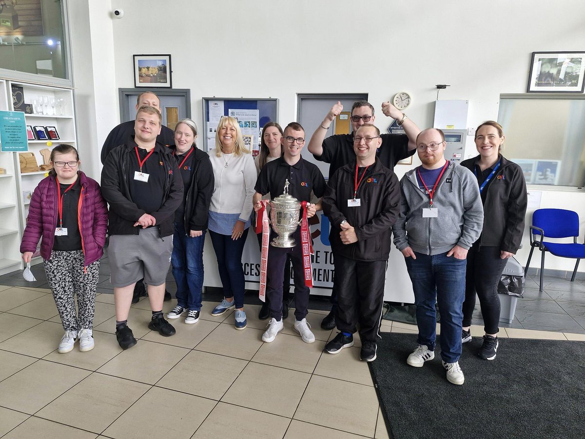 The Gibson Cup came to visit us today! Thank you to @larnefc for making our day!