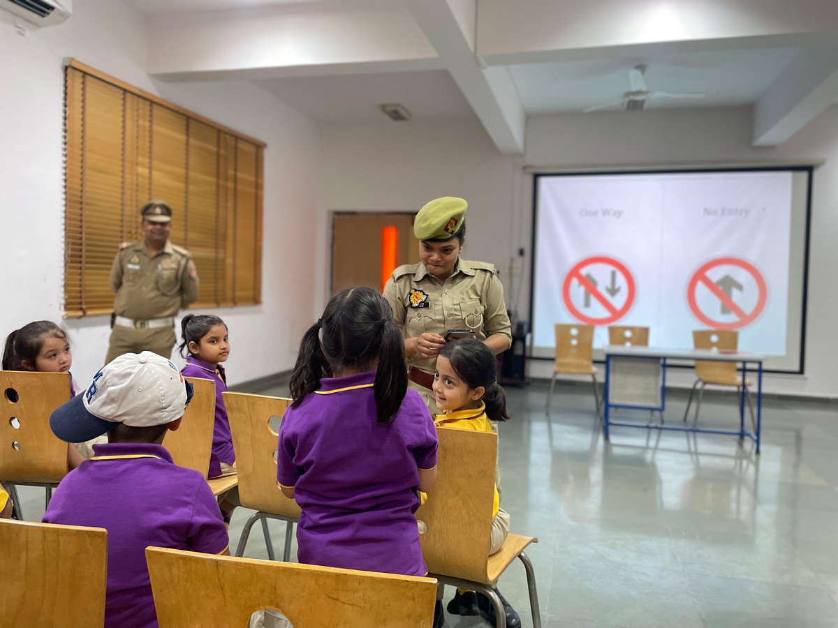 Safety Superstars in the Making! 
Our enthusiastic Grade 1 students learned all about becoming responsible pedestrians today with a visit from a real-life traffic policeman! ‍

#umakrishnaeducationalfoundation #thegreatschool #bhiskanpur #roadsafety #guestspeaker