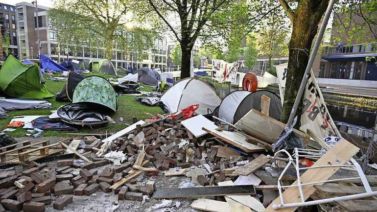 Die Amsterdamse studenten zijn zeker ook heel begaan met 't klimaat en 't milieu?