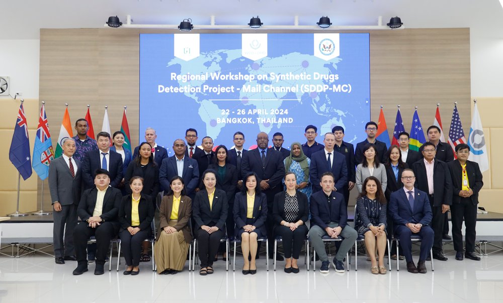 The inaugural SDDP-MC Regional Workshop 🇹🇭 RTC Bangkok empowered 🇫🇯🇮🇳🇮🇩🇲🇻🇲🇳🇼🇸🇸🇧🇹🇭 in detection & safe handling of drugs in the mail channel, jointly with @UPU_UN, @INCB_GRIDS and RILO A/P, fostering #Customs-#Post collaboration. Backed by INL. #WCO #SDDP