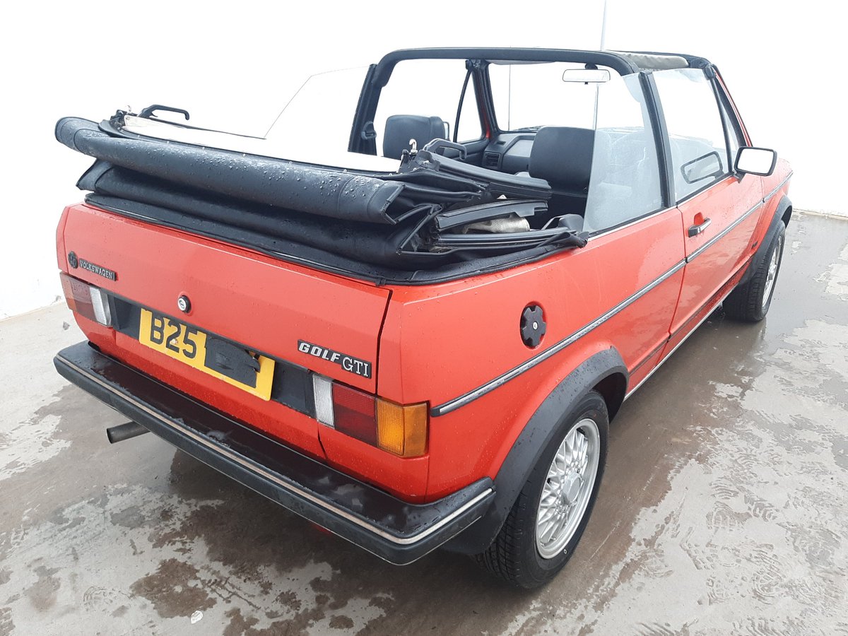 After a convertible classic? 🚘 1985 VW Golf Cabr.: ow.ly/zmkx50Rycu1 🛠️ CAT U | Minor dents & scratches 📅 Auction date: 14/05/24, 12pm, Westbury