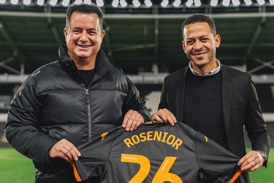 Liam Rosenior has reportedly been SACKED by Hull City. 😳😳😳

(Via: @talkSPORT) #hcafc