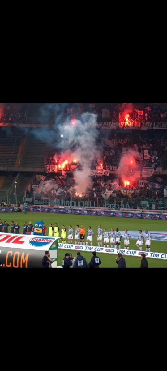 Juventus-Lazio 2004 🦅

#ForzaLazio #Tifosi #Trasferta #SSL1900 #UltrasLazio #Olimpico #JuventusLazio #LazialiSvedesi #LazioSweden