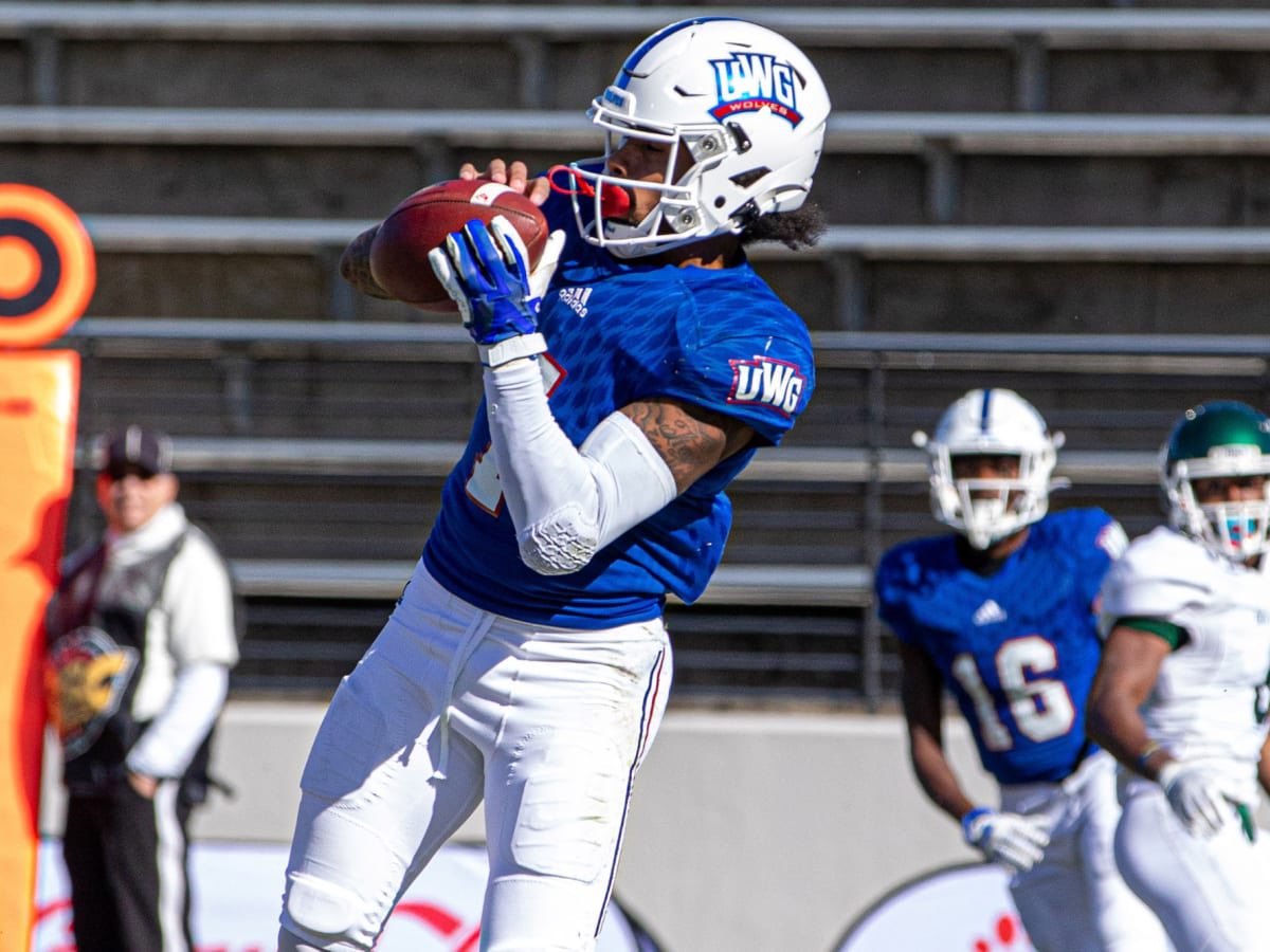 #AGTG Blessed to receive a offer from @UWGFootball 

Thank you 

@_CoachBTaylor @HornetFB_1MOORE @coachmicahjd @Rod121Lindsey @SWiltfong_ @ChadSimmons_ @Rivals @On3sports @JohnGarcia_Jr @Andrew_Ivins @247Sports @adamgorney