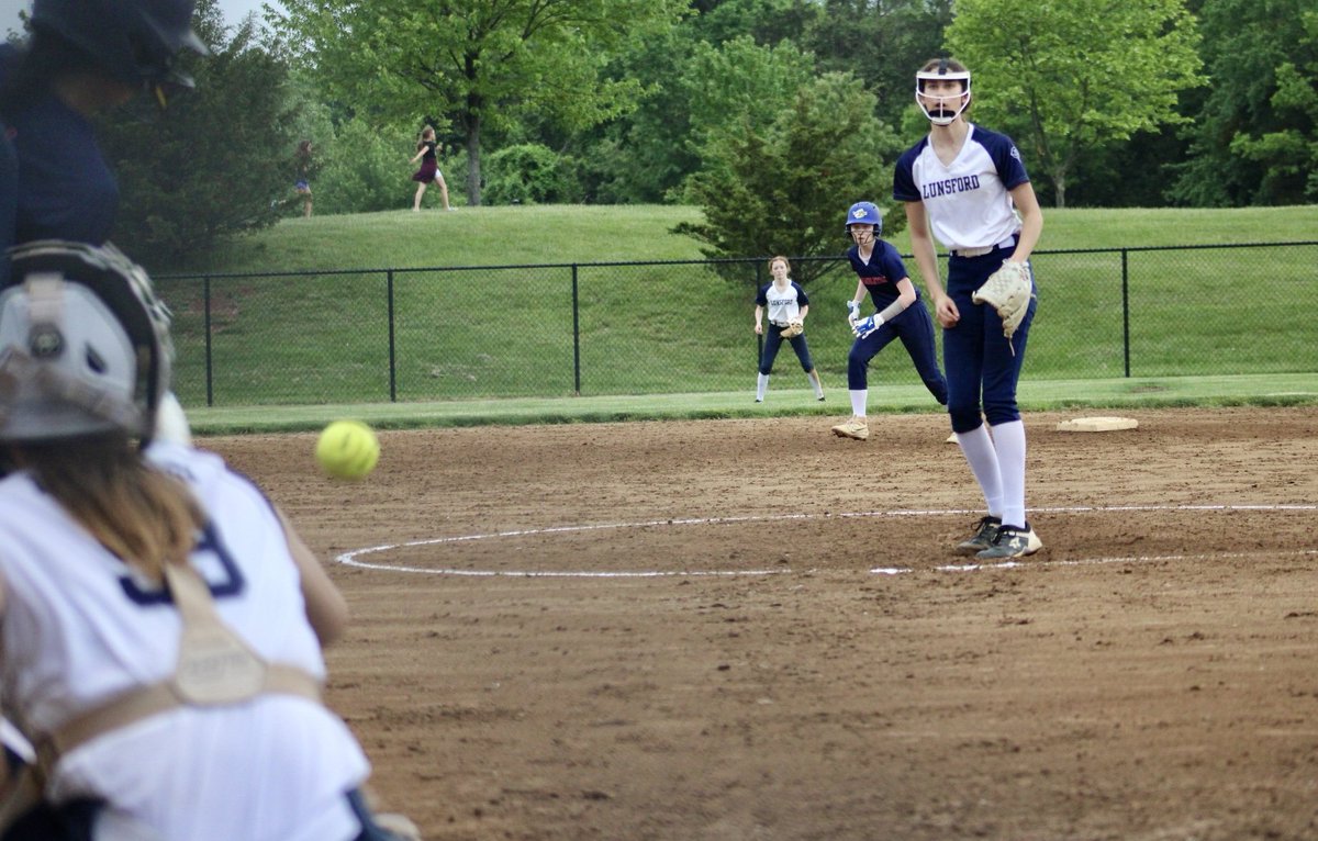 Derek Smith (@utprosim74) on Twitter photo Parents live for moments like this. Big sis, #28, pitching to lil sis, #99, as her catcher. So proud of them both. Keep grinding! <a href="/JML_MS_Official/">JM Lunsford MS</a> #softball Parents live for moments like this. Big sis, #28, pitching to lil sis, #99, as her catcher. So proud of them both. Keep grinding! <a href="/JML_MS_Official/">JM Lunsford MS</a> #softball