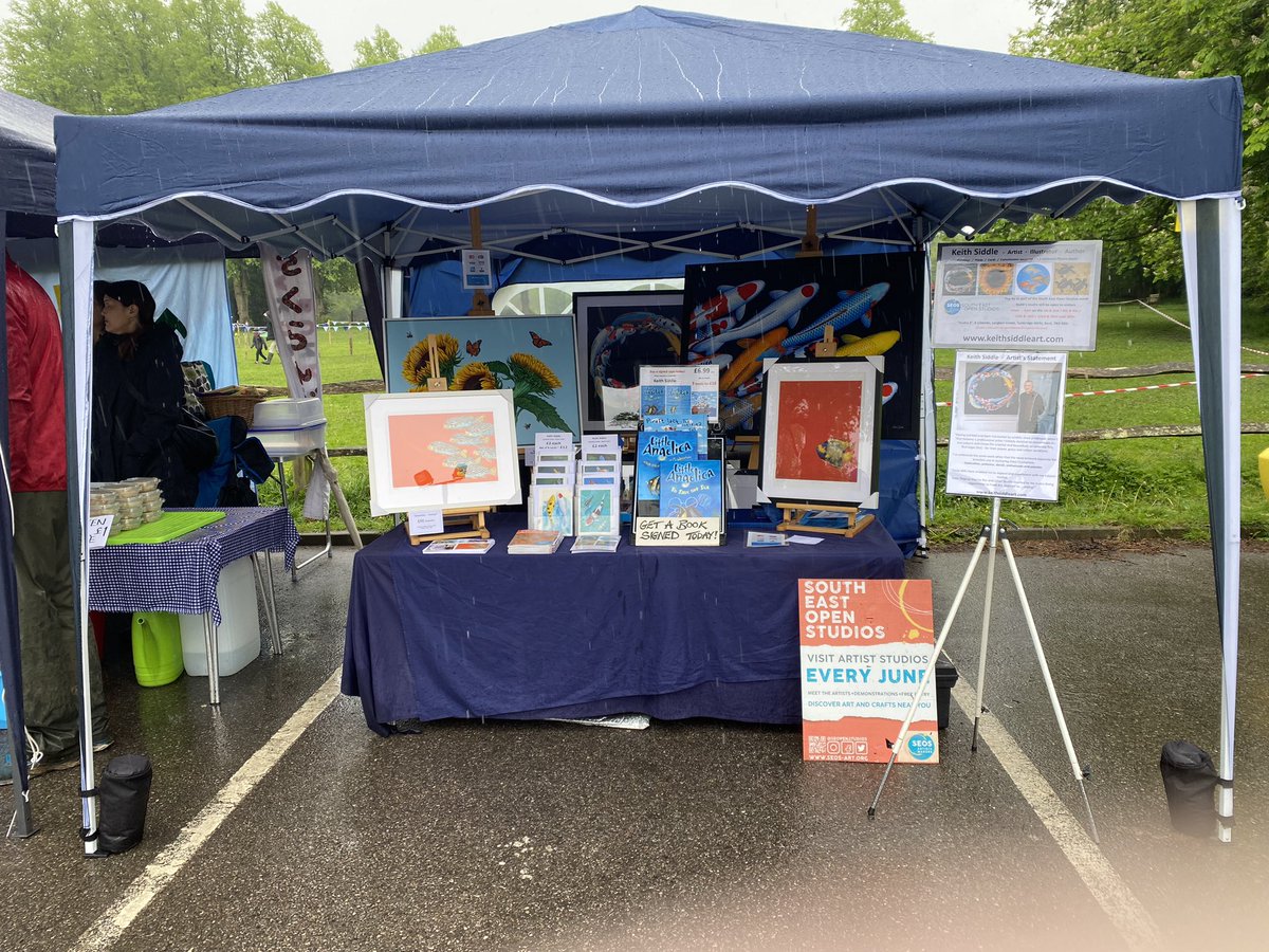 Blimey, what a difference day makes! So much rain, but well done to the Groombridge May Fair organisers. Both my work and I got thoroughly wet and cold, but had so many great comments and compliments about my art, and many who want to visit my studio. #groombridge