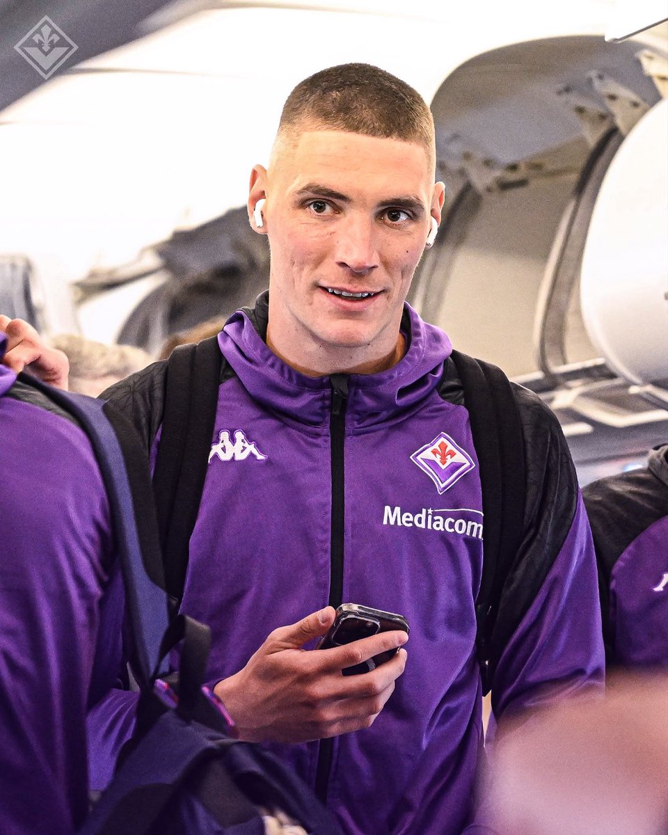 Road to Bruges✈️💜⚜️

#forzaviola #fiorentina #uecl