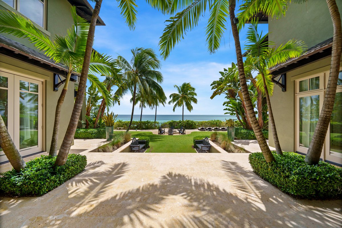 Explore Bahamas with us this #TravelTuesday with a warm welcome to Illawarra House, nestled in Albany, Nassau.
Discover a haven amidst the coastal beauty, where opulent living and serenity intertwine seamlessly.⁠ 

Find Out More —- maltasothebysrealty.com/contact-us