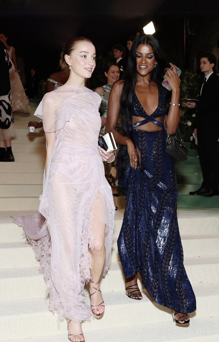 And here are the biggest disappointments of the #MetGala2024 in my opinion 😬
Either too simple or off topic…