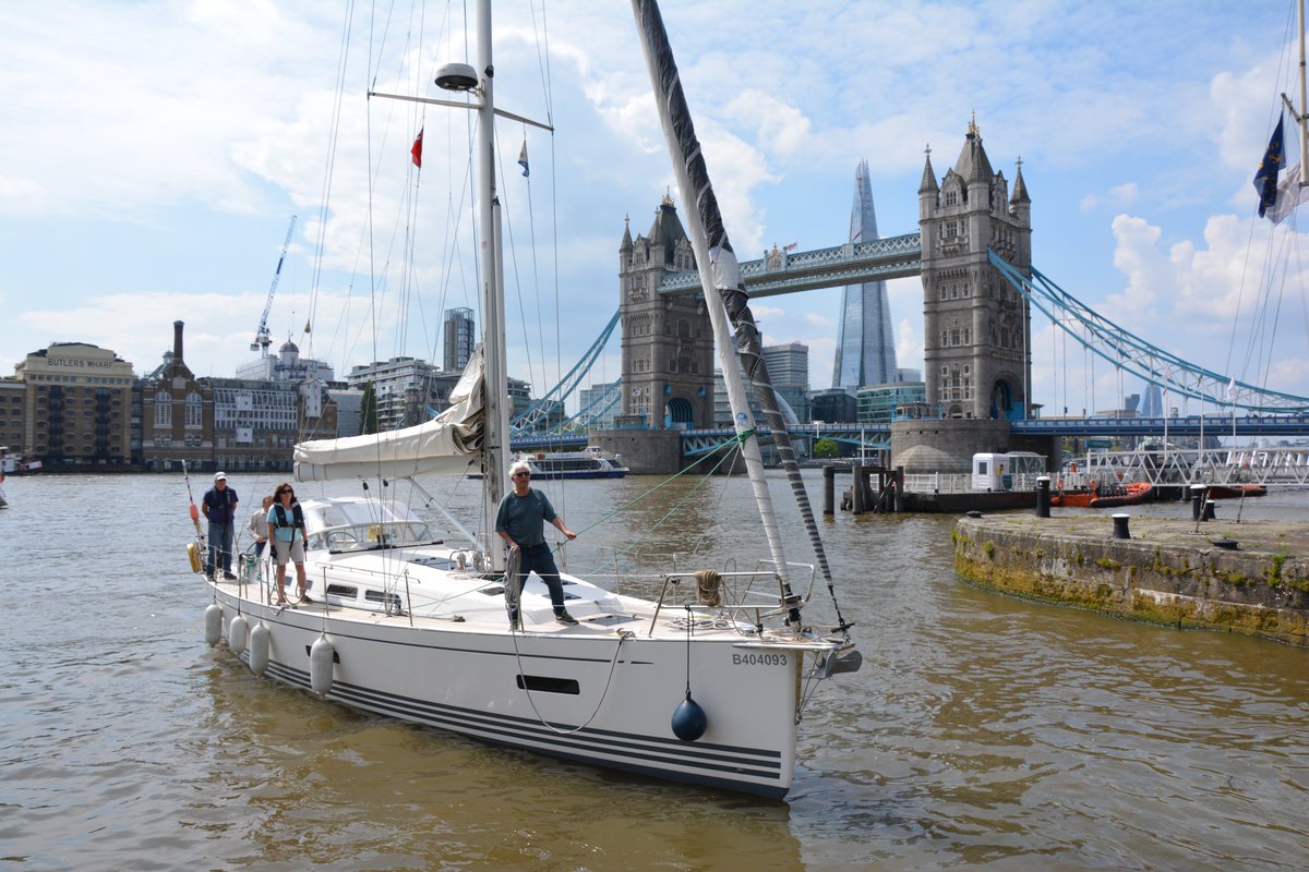 Second inbound lock. Welcome and enjoy your stay
#skdmarina #seayousoon #londonmarina #LetsDoLondon #welcome #skdocks