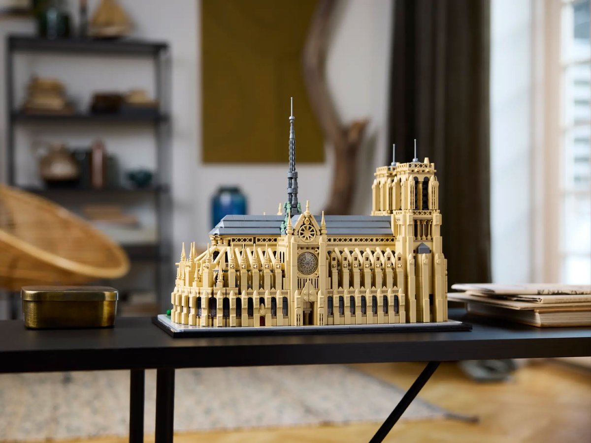 💥 Nouveau LEGO Architecture 21061 Notre-Dame de Paris
🎂 18+
🧩 4383 pièces
💵  229.99€
📅  1er Juin 2024

#legoleaks #legonews #NotreDame #notredamedeparis