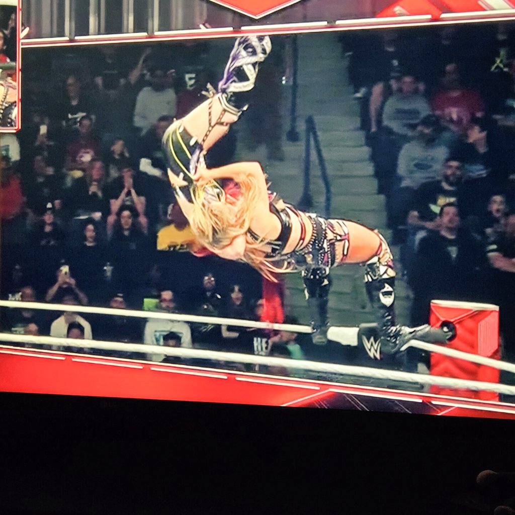 @NatbyNature 's superplex of @Iyo_SkyWWE at @MondayNightRaw defied the laws of physics. Absolutely incredible sight to see. I am a fan! 
#Natalya #WWE #superplex #queenofharts 👑 💖