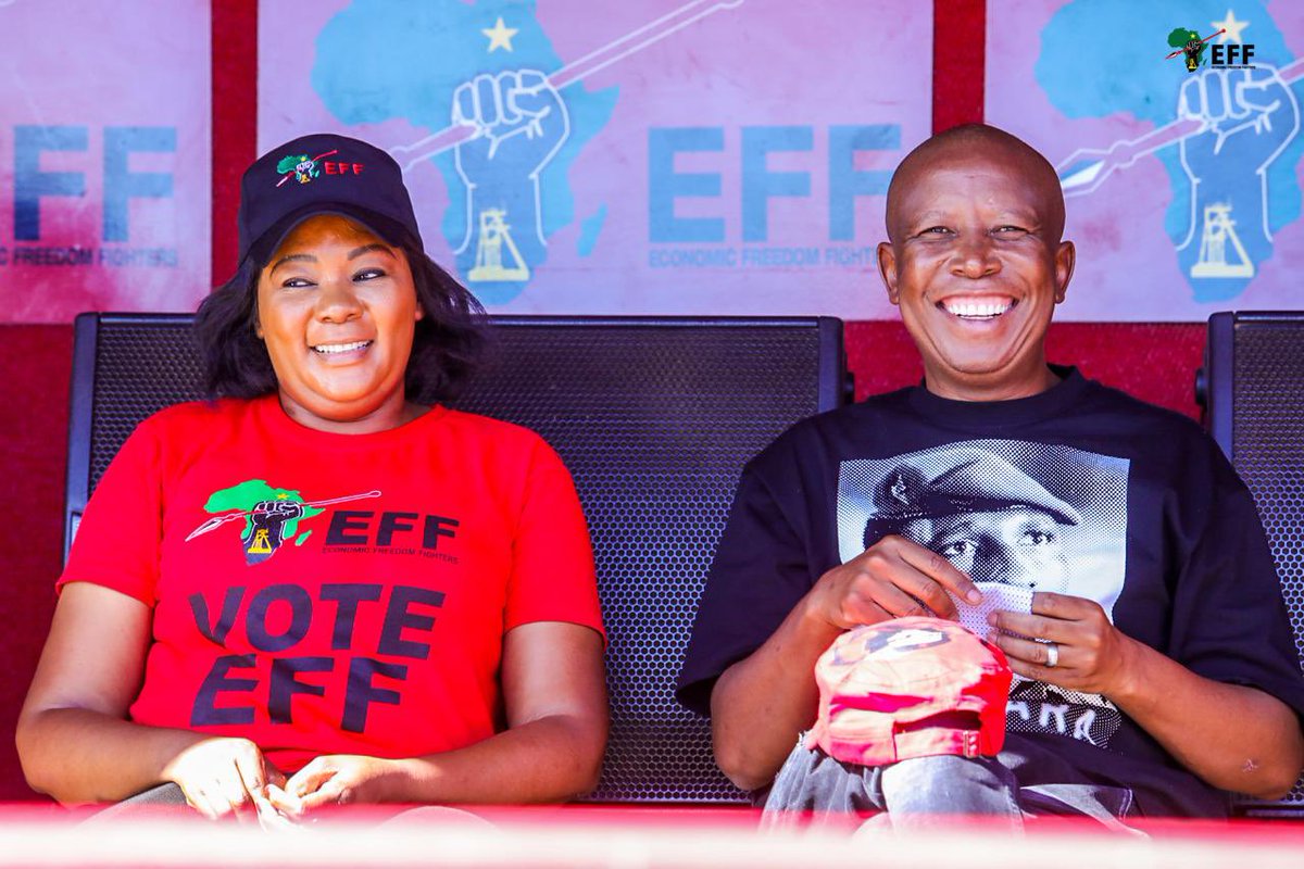 President @Julius_S_Malema with the EFF Official deployed in Mpumalanga, TG @OmphileMaotwe at the EFF Community Meeting in Bushbuckridge , convened by the President. #MalemaForSAPresident #EFFCommunityMeetings #VoteEFF