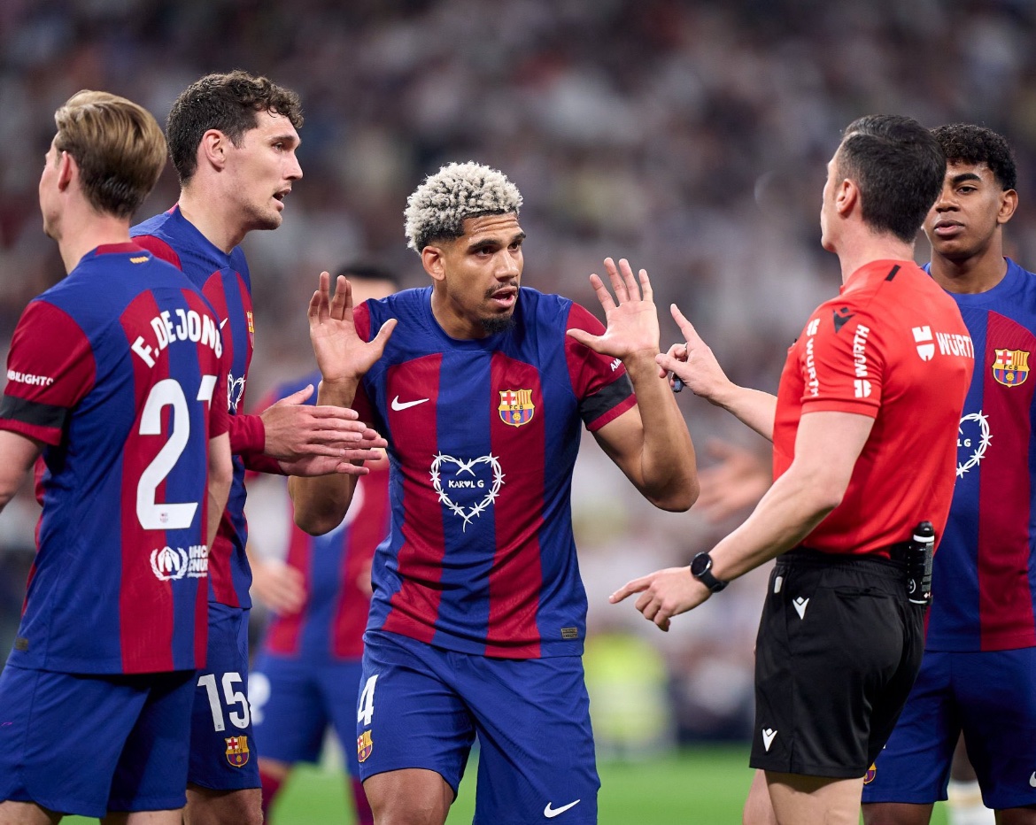 🚨🎖️| JUST IN: The Technical Committee of Referees has decided to cancel the meeting in Thursday. They have told Barça that they are not doing it because they are upset with the leaks and the importance given to a meeting. [@AdriaAlbets] #fcblive