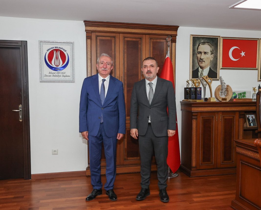 25. ve 26. Dönem Mardin Milletvekilimiz ve MKYK Üyemiz Sn. Orhan Miroğlu’nu belediyemizde ağırladık. Nazik ziyaretleri ve yeni döneme yönelik başarı temennileri için kendilerine şükranlarımı sunuyorum.
