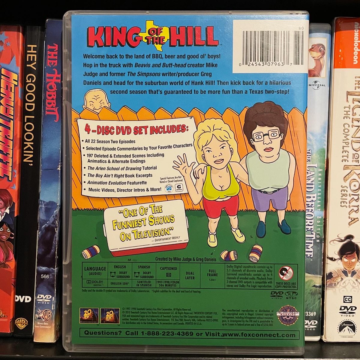 “There’s no yelling in the propane department. Some of these gases are extremely valublilous”
#kingofthehill #animatedseries #season2 #mikejudge #bobbyhill #hankhill #90stv #pamelaadlon #kathynajimy #stephenroot #brittanymurphy #tobyhuss #dvd