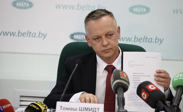 Sędzia #Szmydt poprosił o azyl polityczny na Białorusi. Decyzję o udzieleniu azylu podejmuje osobiście #Łukaszenko dekretem. Czas rozpatrzenia wniosku 3 miesiące (+3 miesiące). Żołnierza Czeczkę znaleziono powieszonego w Mińsku na trzy dni przed upływem 3 miesięcy zakończenia…