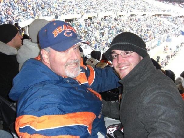 Lost my dad 15 years ago today. Missed him a lot this past year. Wish he could've met my wife. Wish he could see how my life turned out. Wish we could talk about the Bears. If you can, and you want to, give your dad a call for me today.